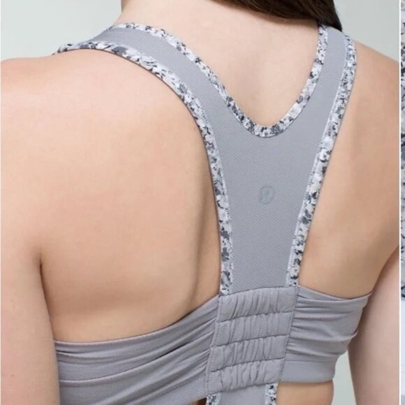 Lululemon Tone It Tank Petite Fleur Silver Spoon Ambient Grey - Picture 7 of 7